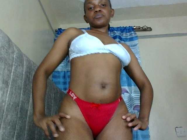 Minimochie live cam on BongaCams