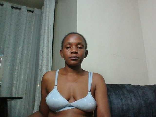Minimochie live cam on BongaCams