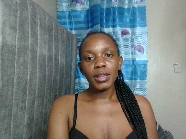 Minimochie live cam on BongaCams