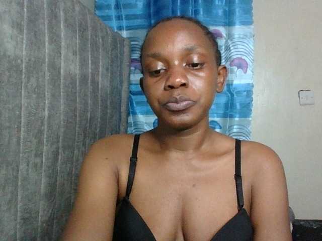 Minimochie live cam on BongaCams