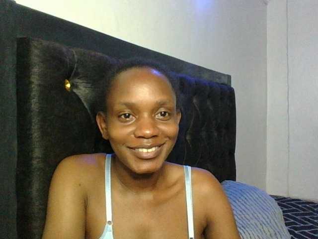 Minimochie live cam on BongaCams