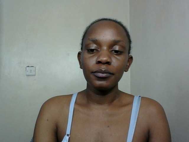 Minimochie live cam on BongaCams