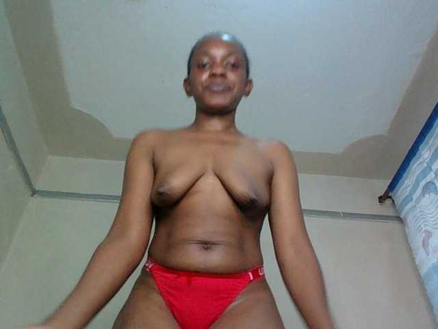 Minimochie live cam on BongaCams