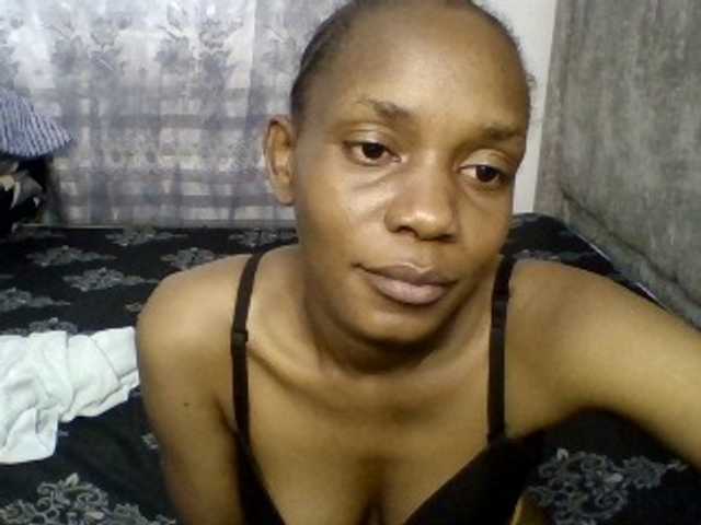Minimochie live cam on BongaCams