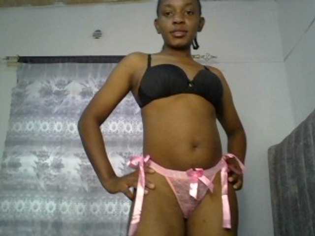 Minimochie live cam on BongaCams