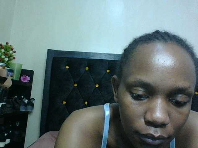 Minimochie live cam on BongaCams