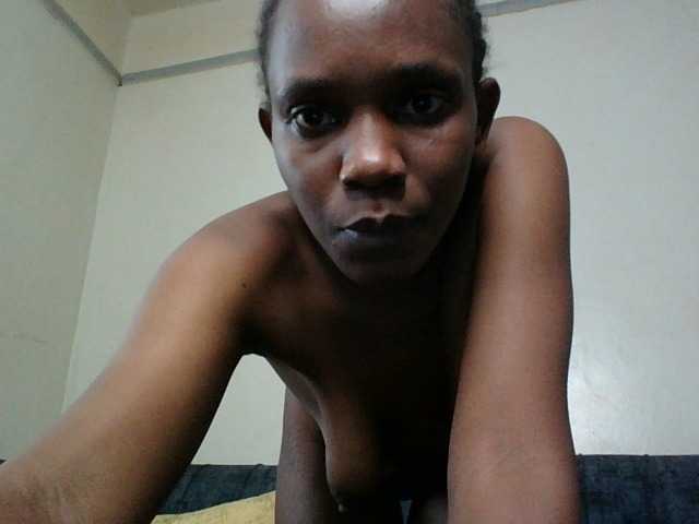 Minimochie live cam on BongaCams