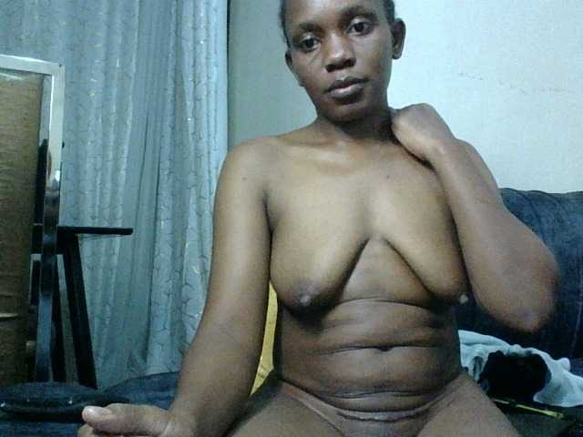 Minimochie live cam on BongaCams