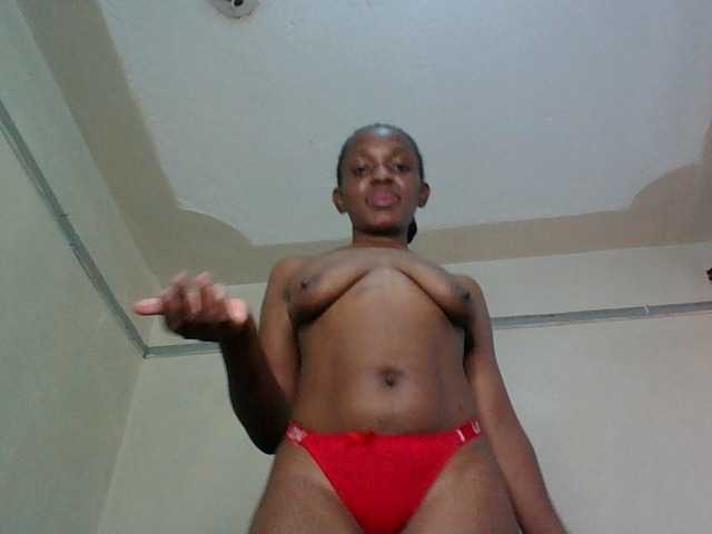 Minimochie live cam on BongaCams