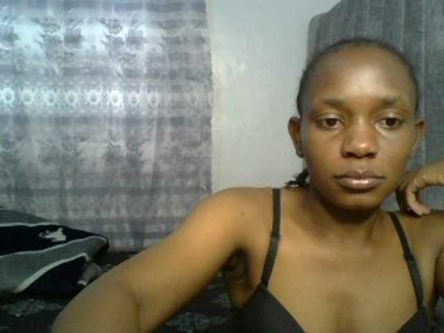 Minimochie live cam on BongaCams