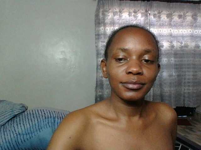 Minimochie — live female cam