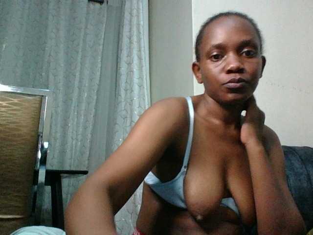 Minimochie live cam on BongaCams