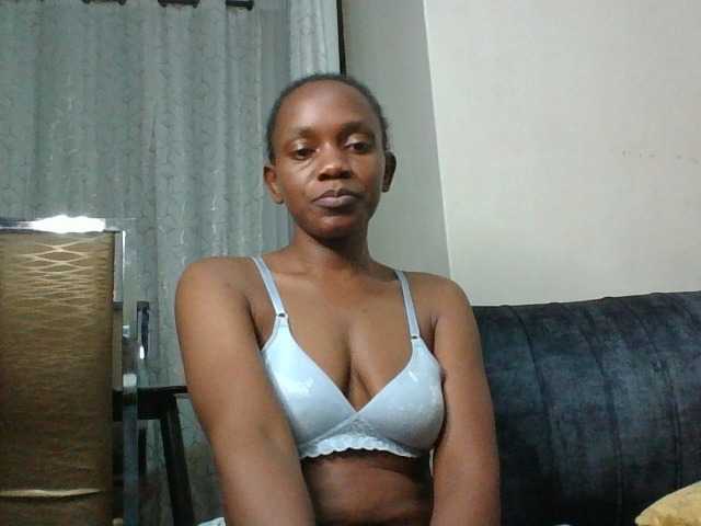 Minimochie live cam on BongaCams