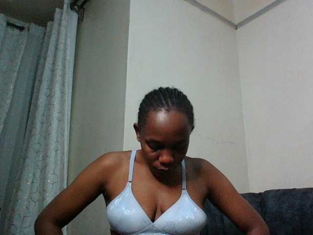 Minimochie live cam on BongaCams