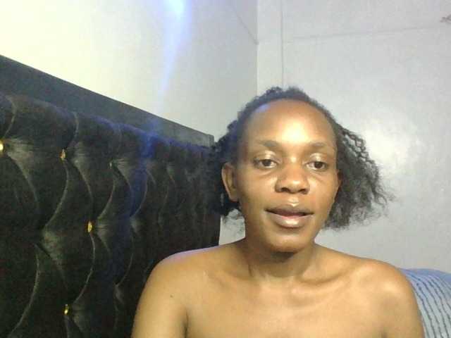 Minimochie live cam on BongaCams