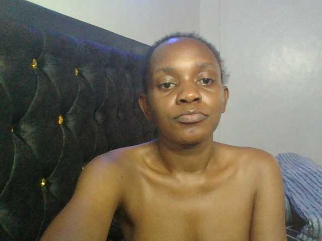 Minimochie live cam on BongaCams
