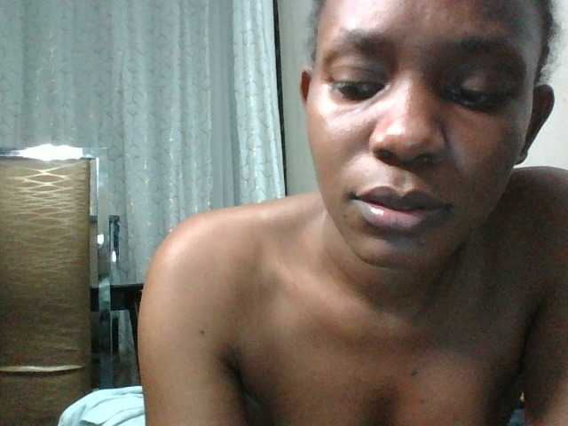 Minimochie live cam on BongaCams