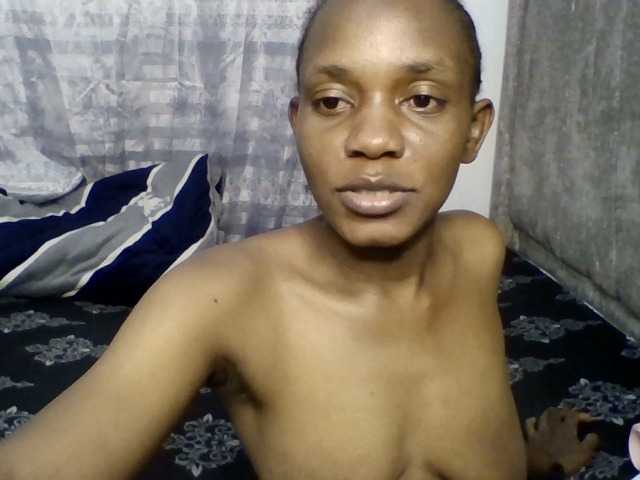 Minimochie live cam on BongaCams