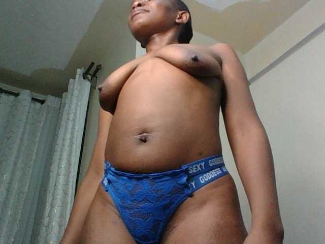 Minimochie live cam on BongaCams