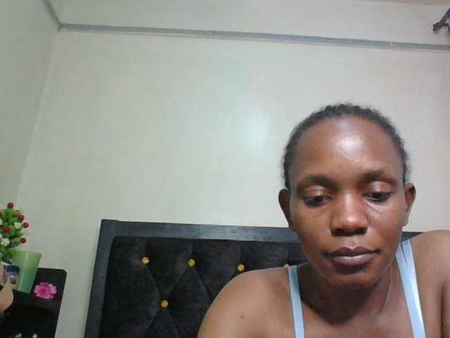 Minimochie live cam on BongaCams
