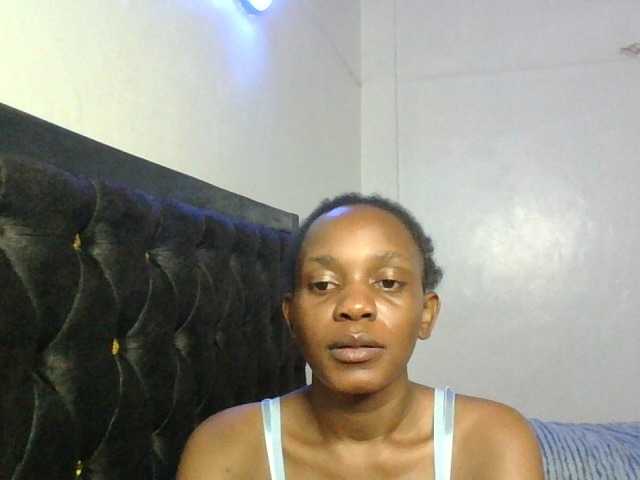 Minimochie live cam on BongaCams