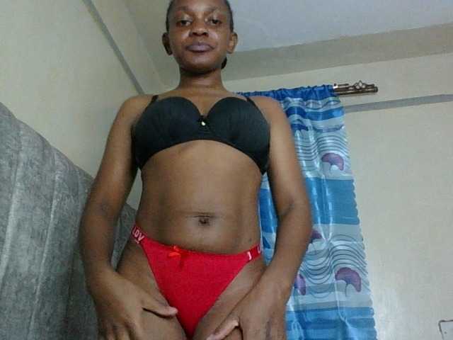 Minimochie live cam on BongaCams