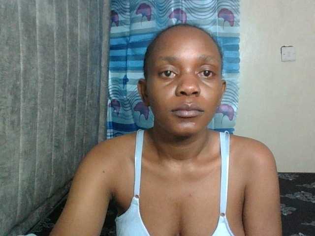 Minimochie live cam on BongaCams