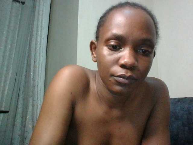 Minimochie live cam on BongaCams