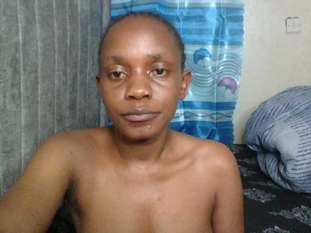 Minimochie live cam on BongaCams