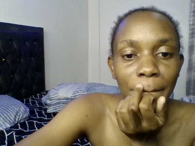 Minimochie live cam on BongaCams