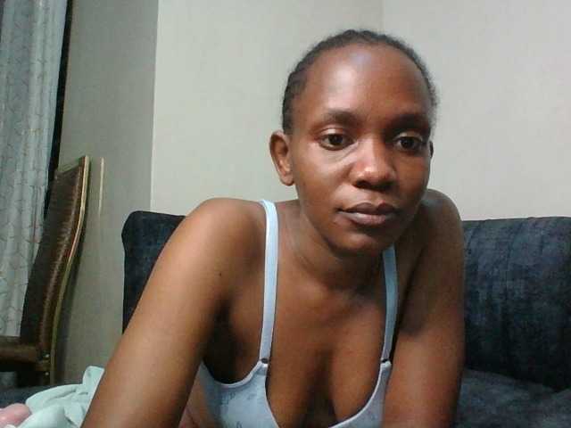 Minimochie live cam on BongaCams