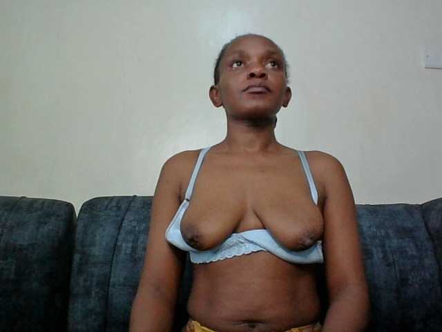 Minimochie live cam on BongaCams