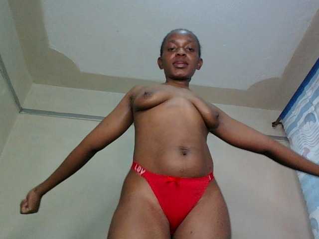 Minimochie live cam on BongaCams