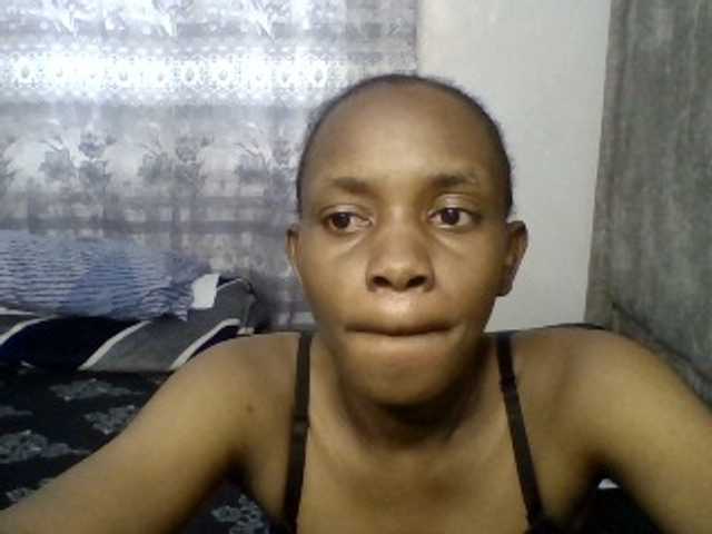 Minimochie live cam on BongaCams