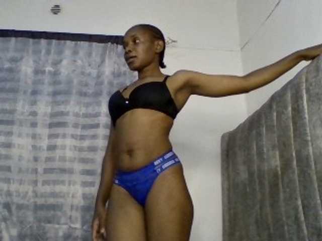 Minimochie live cam on BongaCams