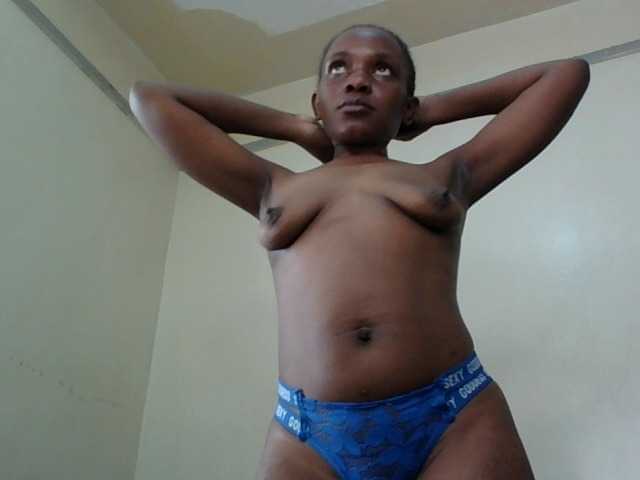 Minimochie live cam on BongaCams