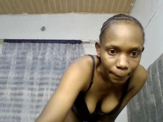 Minimochie live cam on BongaCams