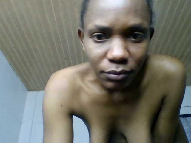 Minimochie live cam on BongaCams