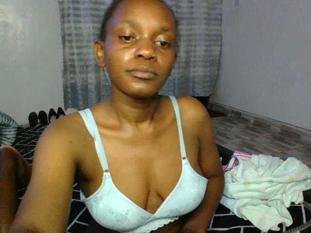 Minimochie live cam on BongaCams