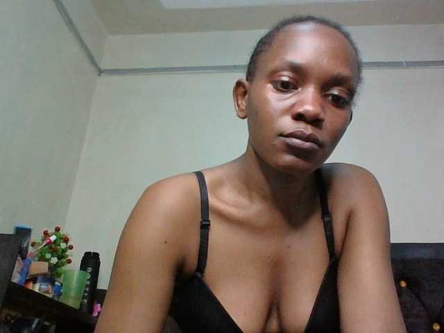 Minimochie live cam on BongaCams