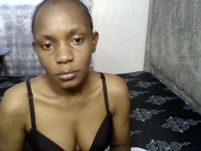 Minimochie live cam on BongaCams