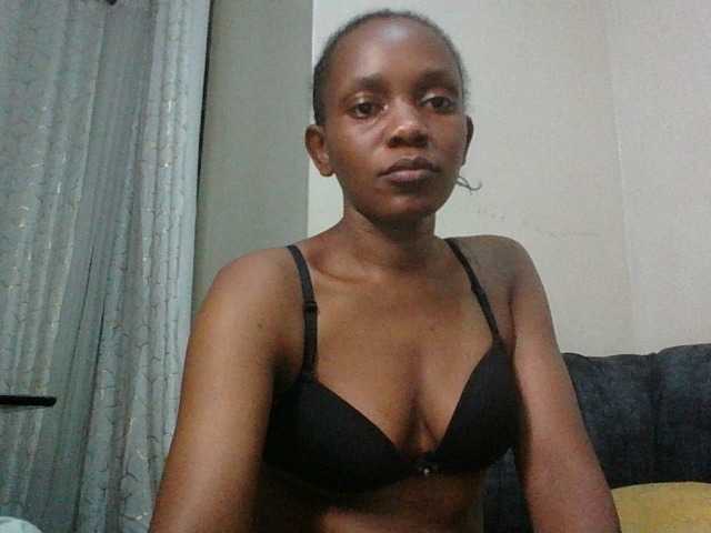 Minimochie live cam on BongaCams