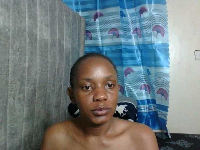Minimochie live cam on BongaCams