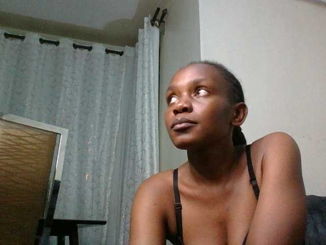 Minimochie live cam on BongaCams