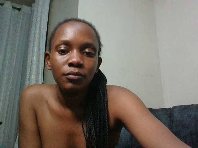 Minimochie live cam on BongaCams