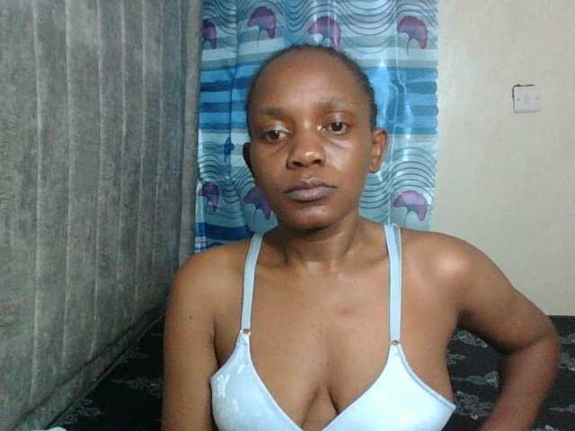 Minimochie live cam on BongaCams