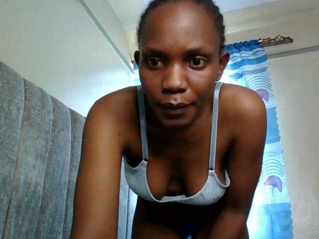 Minimochie live cam on BongaCams