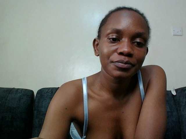 Minimochie live cam on BongaCams