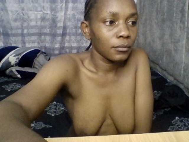 Minimochie live cam on BongaCams