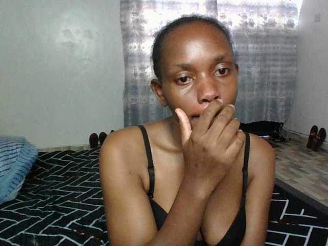 Minimochie live cam on BongaCams